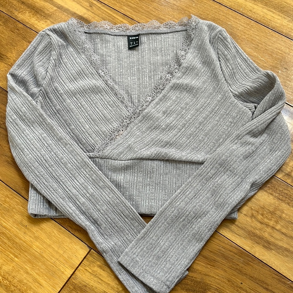 Shein Cropped Long Sleeve Tee